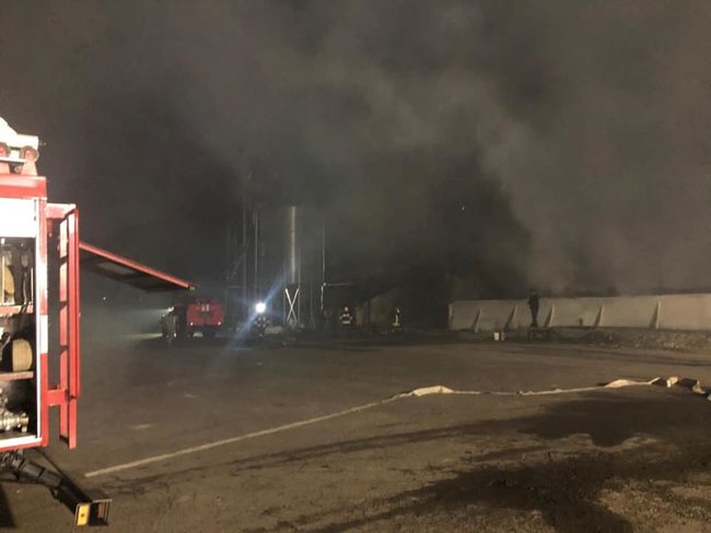 На складе в Ивано-Франковской области сгорели сотни тонн зерна 04 На складе в Ивано-Франковской области сгорели сотни тонн зерна 04