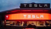 Tesla у другому кварталі збільшила поставки на 25% через стрибок цін на пальне в Європі