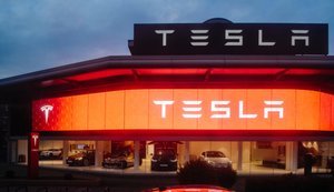 Tesla повертається у топ-7 найдорожчих компаній світу: акції оновили максимум вперше за рік