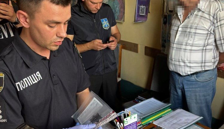 He promised to "arrange" admission to college for $1,000 to evade mobilisation: lecturer and local councillor has been exposed in Rivne region. PHOTO