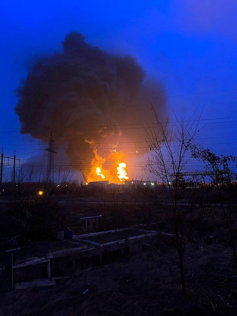 У Бєлгороді загорілася нафтобаза 02
