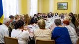 Зеленський зустрівся із родинами загиблих воїнів і зниклих безвісти: "Ми всіх повернемо, хто живий і неживий"