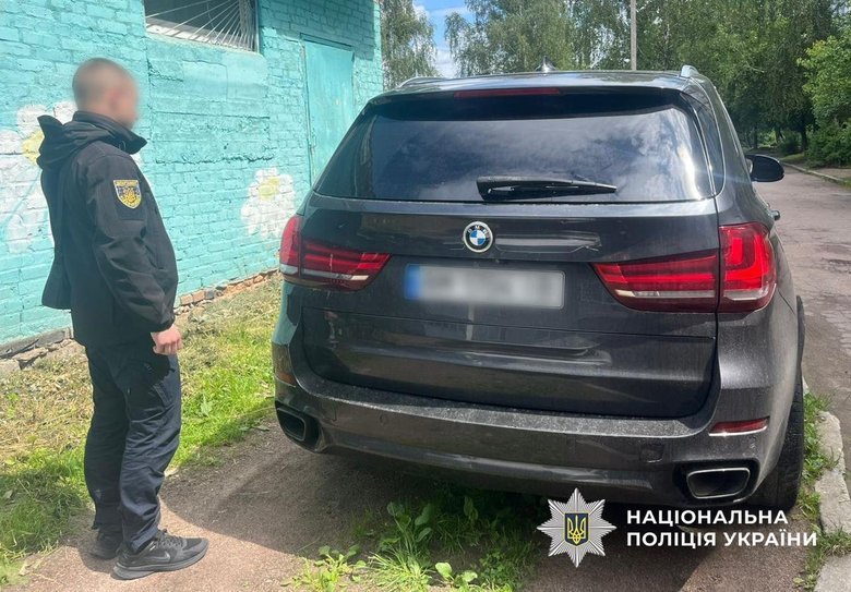 На Житомирщині затримали банду, яка ошукала українців на мільйон