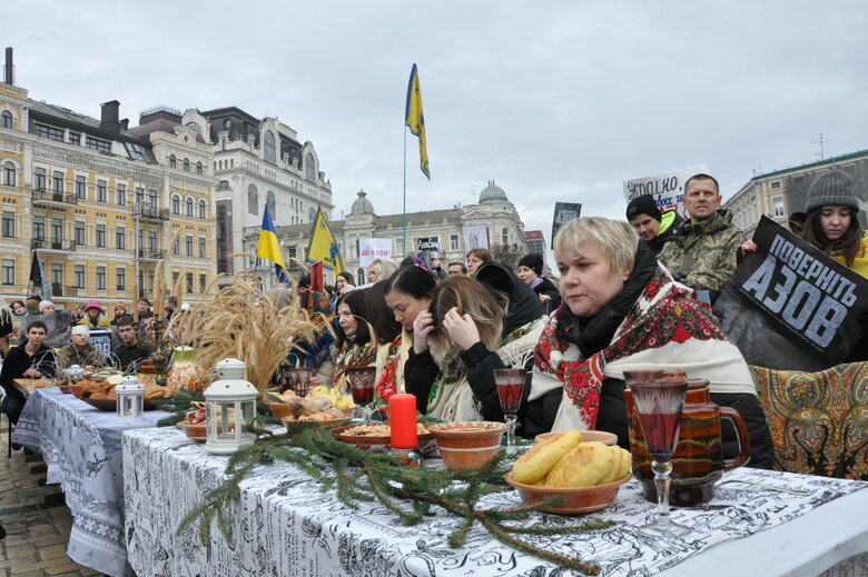 Action AZOV Regiment: Christmas in captivity took place in center of Kyiv 05
