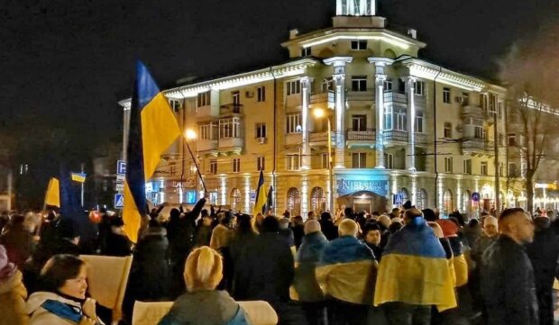 Пуй тобі, а не Маріуполь, - акція проти агресії РФ 05