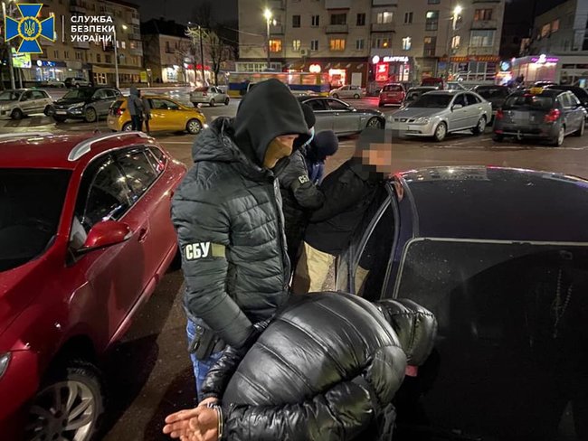 СБУ затримала банду рекетирів, що тероризувала Житомир 03