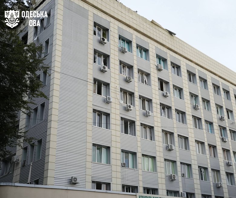 В Одесі після атаки РФ виникли пожежі, є двоє постраждалих