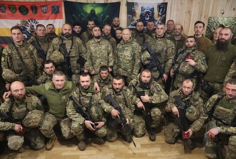 Сирський відвідав воїнів на Курському напрямку