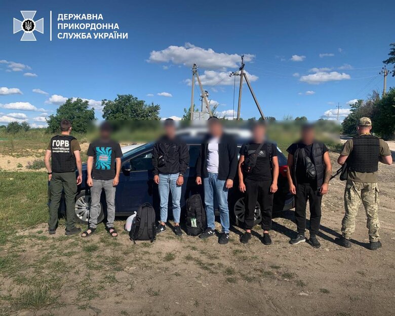 17 ухилянтів намагалися групами втекти до Молдови