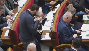 Якщо нардепи працюватимуть віддалено, то люди не зрозуміють, - Разумков