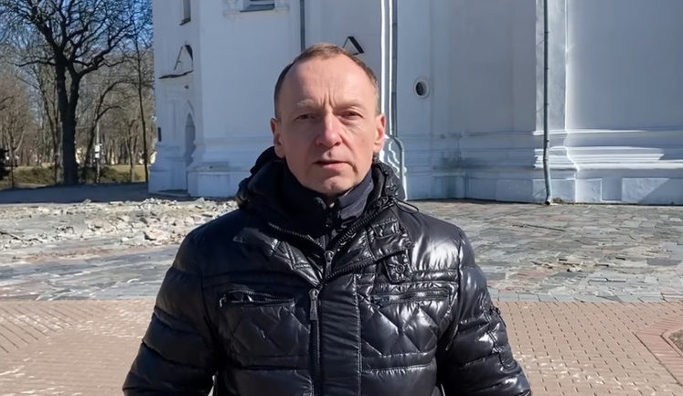Из Чернигова нужно срочно эвакуировать до 200 гемодиализных больных. Городу нужны медикаменты и дизель-генераторы, - мэр Атрошенко. ВИДЕО