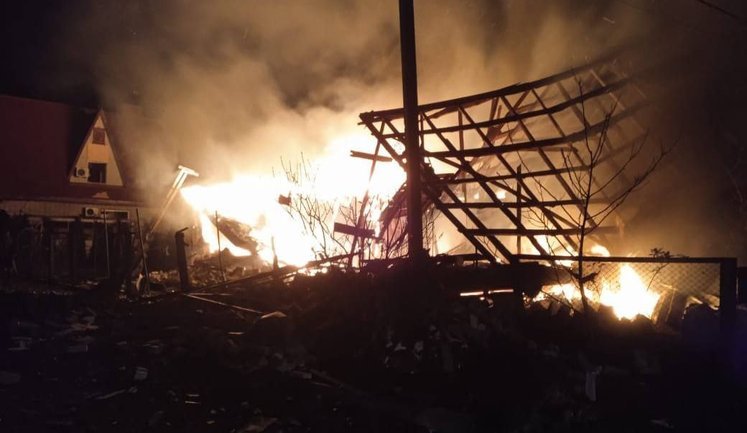 Ворог атакував 4 райони Дніпропетровщини: постраждали люди, пошкоджено цивільну інфраструктуру та ЛЕП. ФОТО