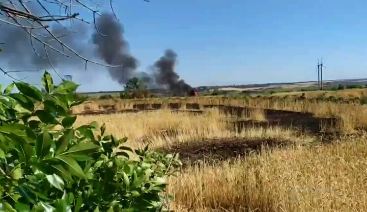 ЗСУ показали, як горить знищений NLAW російський танк. ВIДЕО