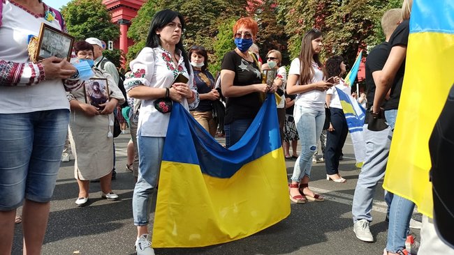 У центрі Києва відбувся Марш захисників України 06