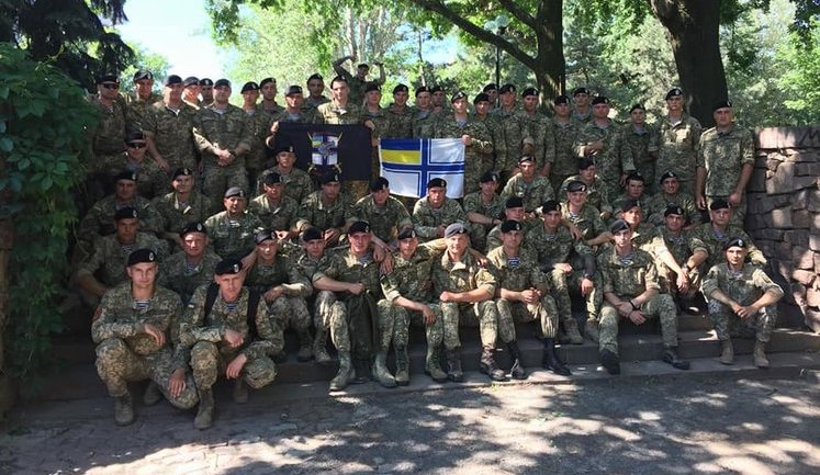 "Морпіхи не хочуть одягати нові символи на стару совкову армію", - волонтер Решетилова про чорні берети бійців у Миколаєві