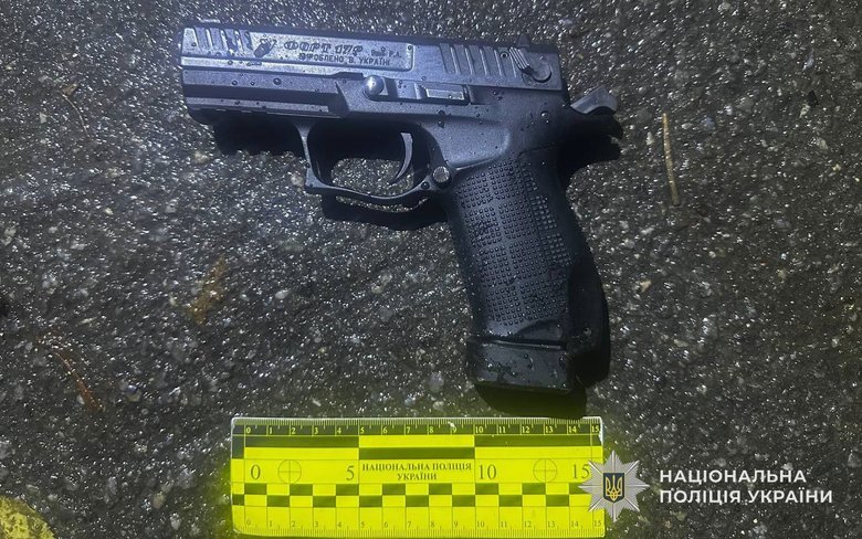 В Тернополе 29-летний мужчина открыл огонь по подросткам после конфликта