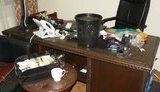 Погром в офисе зятя Онопенко: следователи сломали все сейфы и оставили после себя бардак. ФОТОрепортаж