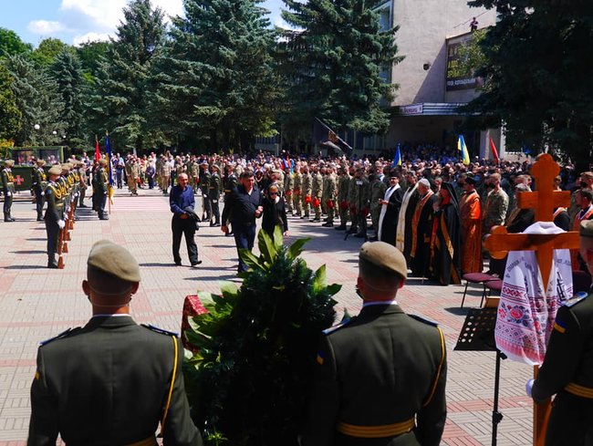 Із загиблим на Донбасі командиром 24-ї ОМБр Тарасом Матвіївим попрощалися в Жидачеві 04