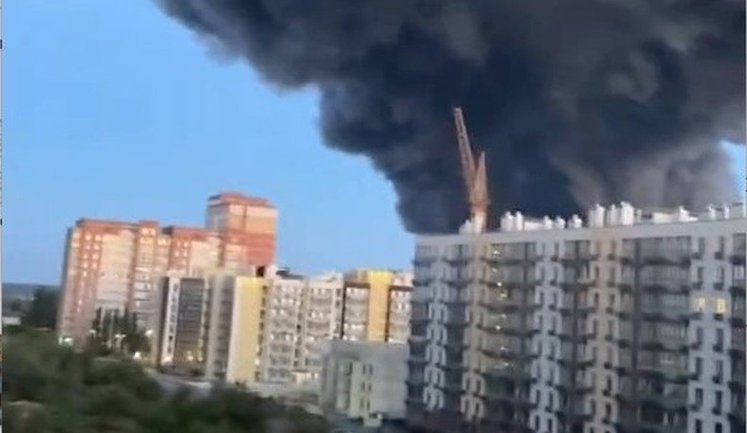 Сьогодні Сили оборони уразили логістичні центри, морський термінал та НПЗ у різних регіонах РФ, - Зеленський. ВIДЕО
