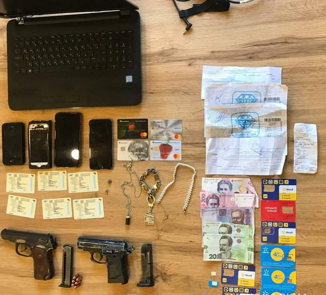За похищение людей и рэкет на Киевщине будут судить подполковника СБУ и двух полицейских 02
