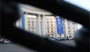 МИД объяснил, почему оператора телеканала "Россия", "прославившегося" фильмами про тюрьмы ЦРУ и участии украинцев в грузинской войне, не пустили в Украину