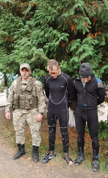 Водолази-контрабандисти намагалися перемістити 9,2 тис. пачок сигарет до Румунії, - Держприкордонслужба 01