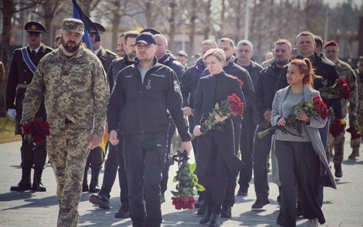 П’ятьох невідомих захисників, які віддали життя за Батьківщину, поховали на меморіальному кладовищі. ФОТОрепортаж