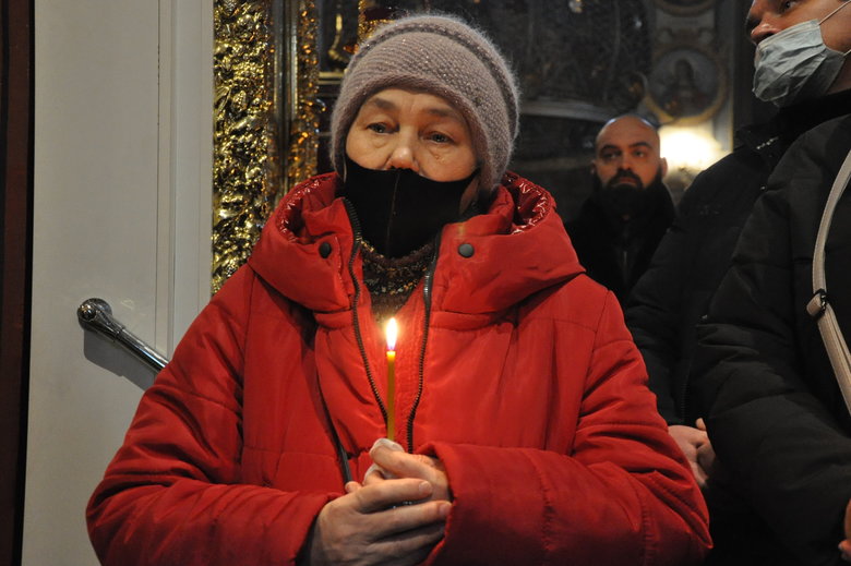 У Києві відбулась панахида за загиблими захисниками Донецького аеропорту 41 У Києві відбулась панахида за загиблими захисниками Донецького аеропорту 41