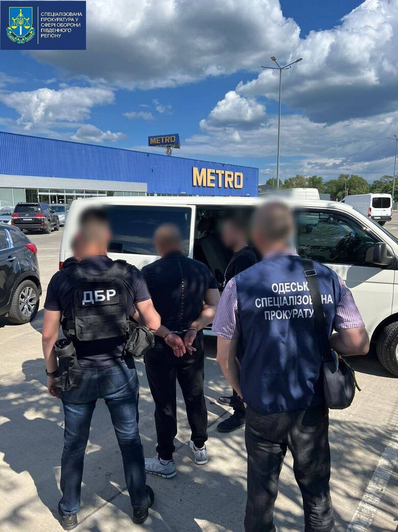 На Одещині затримано головного сержанта, який вимагав хабар