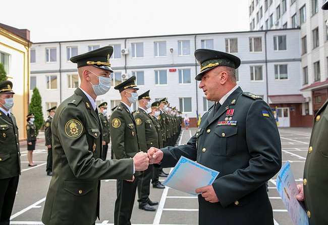 В Академии Национальной гвардии Украины состоялся выпуск лейтенантов 07