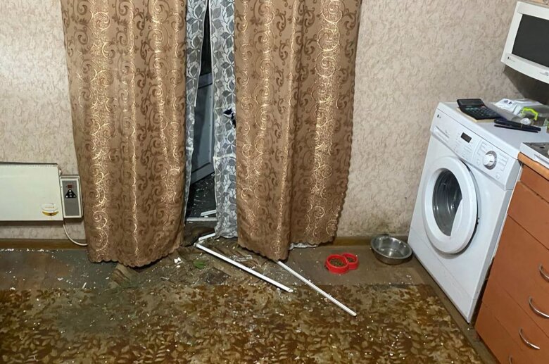 Наслідки обстрілу Нікопольщини у ніч на 8 травня