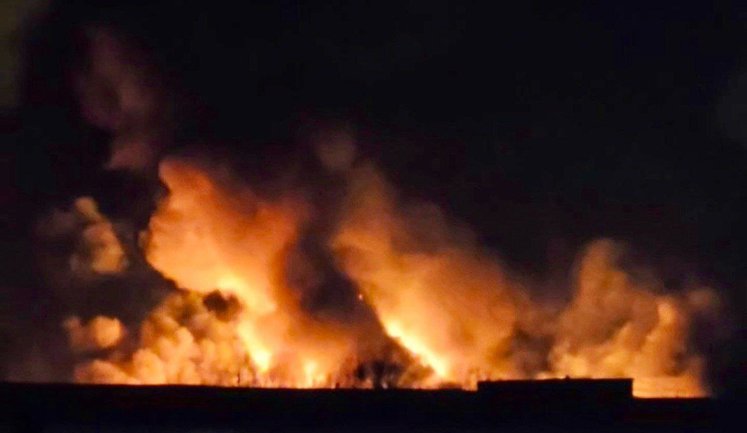 Occupiers attacked Dnipro with ballistic missiles at night: large-scale fire broke out