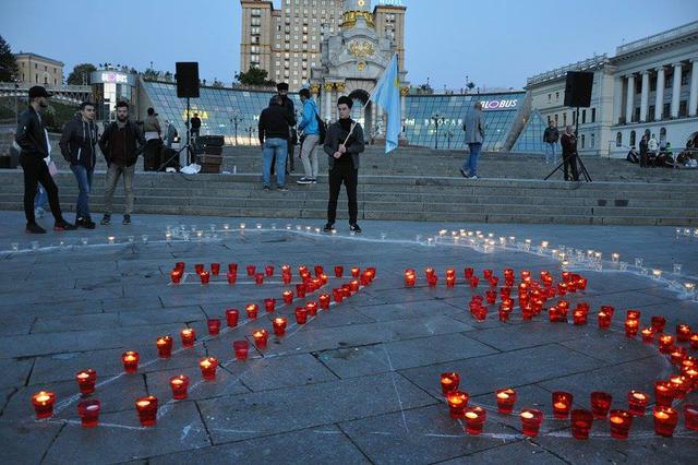 Kyiv residents commemorated Crimean Tatars on Maidan 01 Kyiv residents commemorated Crimean Tatars on Maidan 01