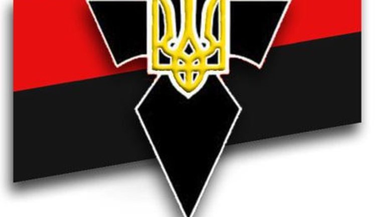 У Польщі відкрили справу за тризуб на авто українця