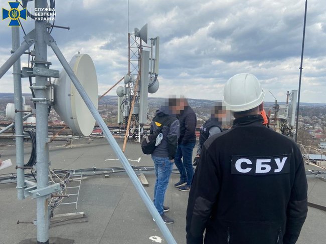 Несанкционированное вмешательство в радиоэлектронные сети подразделений ООС на Луганщине могло привести к блокированию каналов управления войсками, - СБУ 01