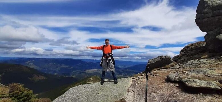 Год назад в бою против оккупантов у Рубежного погиб воин Легиона Свободы Виктор Ярмоленко 12