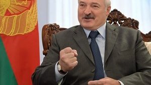 Лукашенко пригрозил ликвидировать частные предприятия без подконтрольных профсоюзов