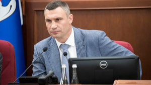Кличко обещает продлить для Киева бесплатный проезд льготников
