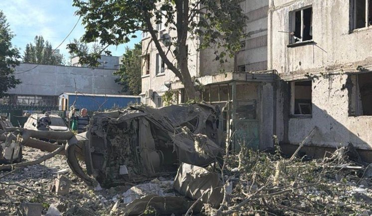Унаслідок нічної атаки РФ у Києві пошкоджено 11 закладів освіти у трьох районах