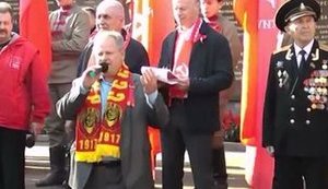 "Подло и цинично гламурные светские львицы Ленина из мавзолея вынести хотят. Мы не хотим жить в такой стране", - коммунисты оккупированного Севастополя требуют нового переворота. ВИДЕО