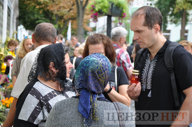 Антивандальний термінал памяті всіх загиблих у війні з РФ відкрили в Києві біля Стіни памяті 49