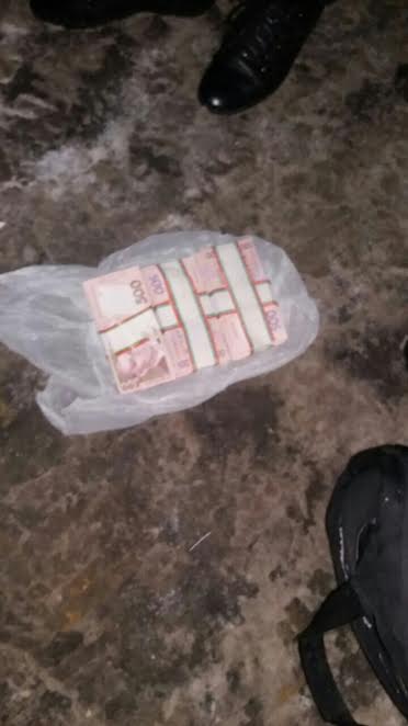 Во Львове задержан посредник, который обещал передать судьям одного из судов $2 тысячи взятки 04 Во Львове задержан посредник, который обещал передать судьям одного из судов $2 тысячи взятки 04