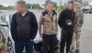За $3,5 тис. допомагав військовозобов’язаним тікати до Білорусі: на Житомирщині судитимуть експоліцейського, - ДБР. ФОТОрепортаж