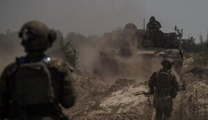 Хаос у багнюці і темряві