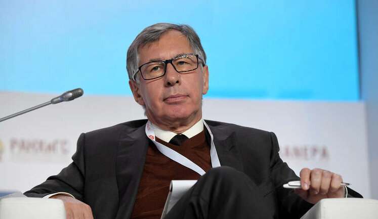 Російські олігархи готуються до скасування санкцій: Бізнес-партнер Фрідмана планує завести $250 мільйонів у Латвію