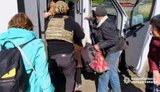 Із прифронтової Миколаївки вивезли 25 людей