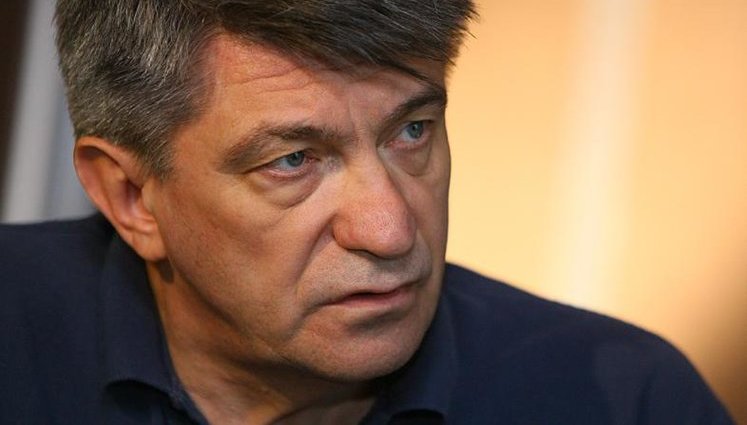 "Отпустите безо всяких условий всех, находящихся в заключении в Украине граждан России", - российский режиссер Сокуров призвал Порошенко "сделать все" для освобождения Сенцова