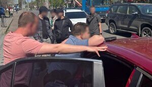 Задержан мошенник, который хвастался связями в ТЦК и за $15 тыс. обещал снять с воинского учета, - Нацполиция. ФОТОрепортаж