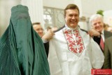 Виктор и Людмила Януковичи на шопинге