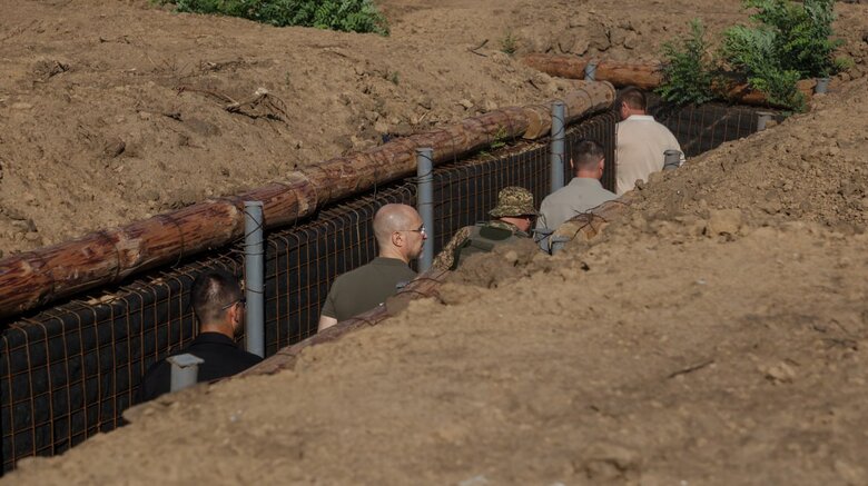 На Херсонщині процес будівництва фортифікацій завершено на 97%, - Шмигаль